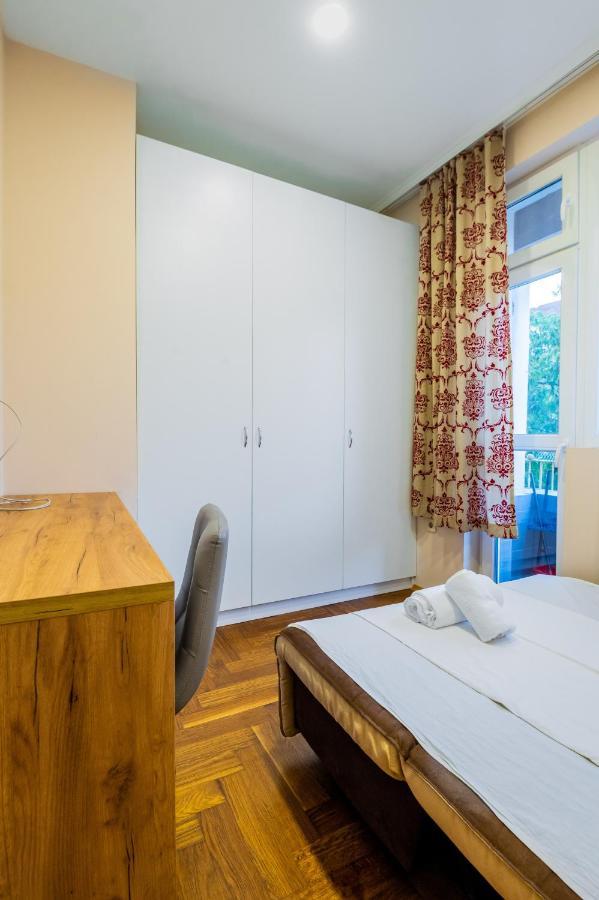 Lovely Cozy 2bd Near The Center Of Apartment